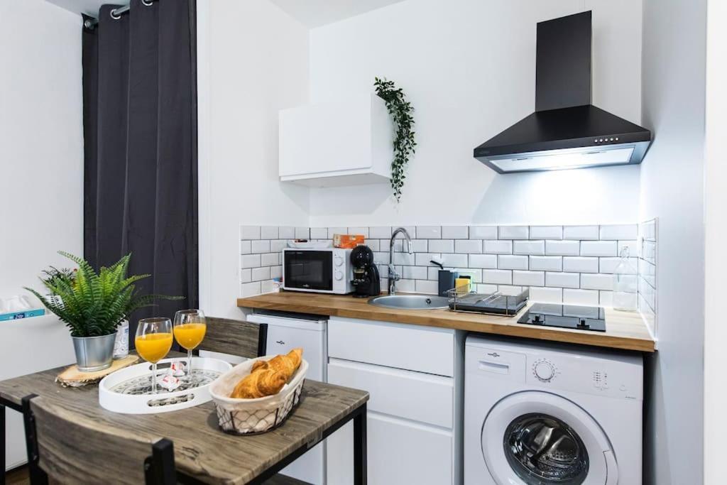 L'Explorateur Du Grecourt Apartment Тур Екстериор снимка