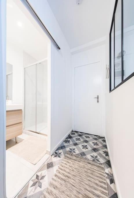 L'Explorateur Du Grecourt Apartment Тур Екстериор снимка